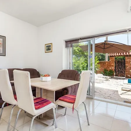 Nada Apartment